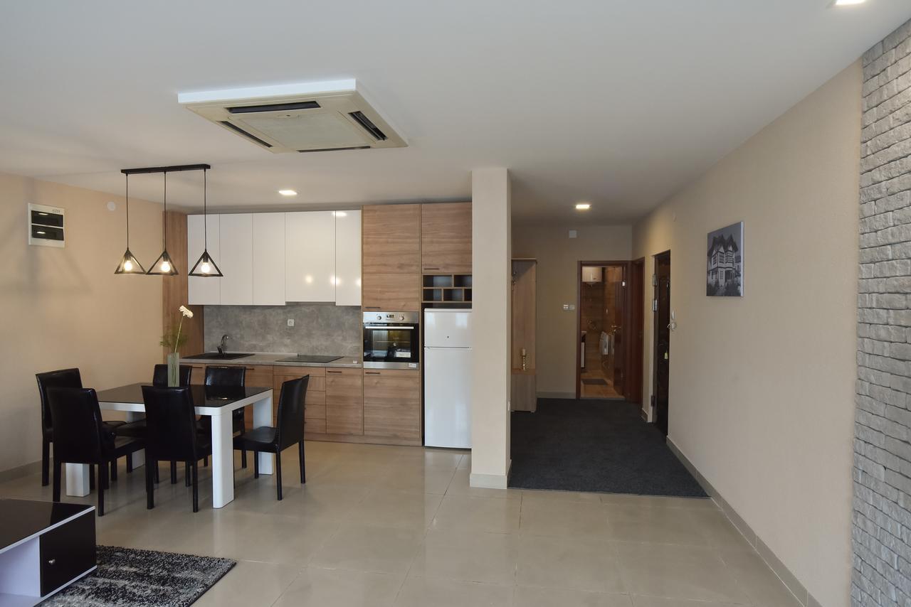 City Center Apartments Pirot Bagian luar foto